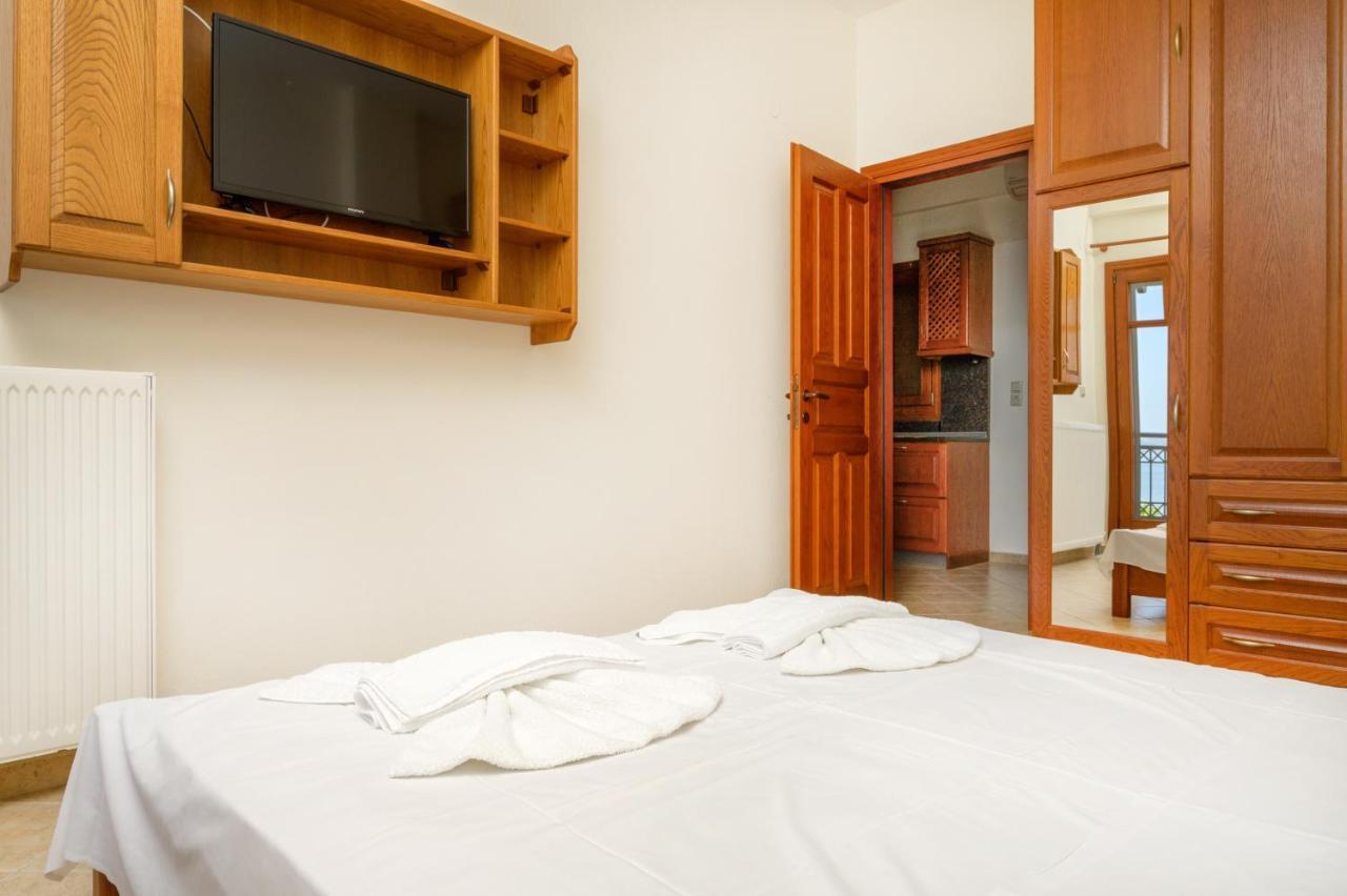 לריסוס Mpalmpanas Villas מראה חיצוני תמונה