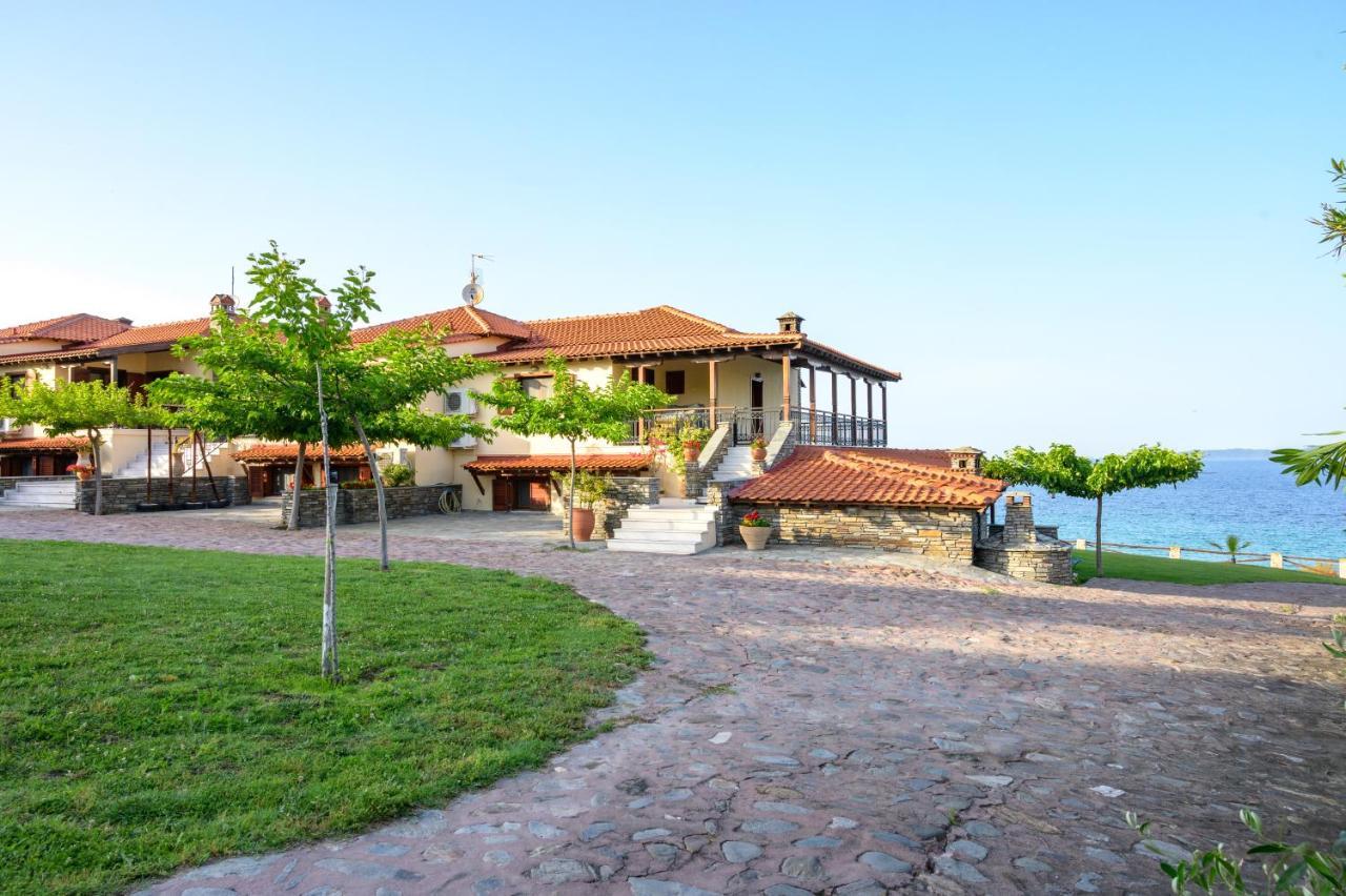 לריסוס Mpalmpanas Villas מראה חיצוני תמונה