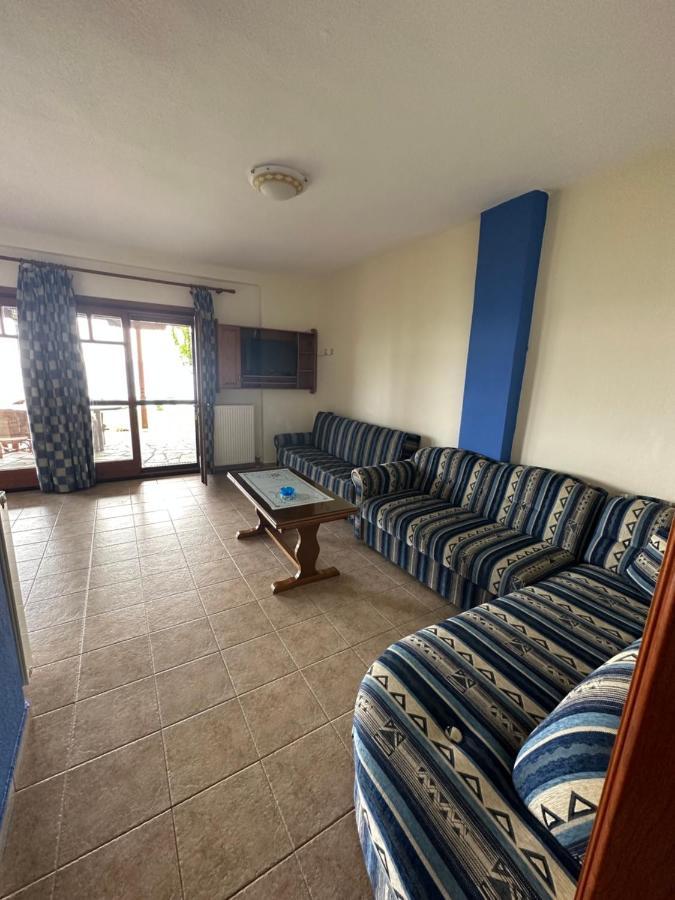לריסוס Mpalmpanas Villas מראה חיצוני תמונה